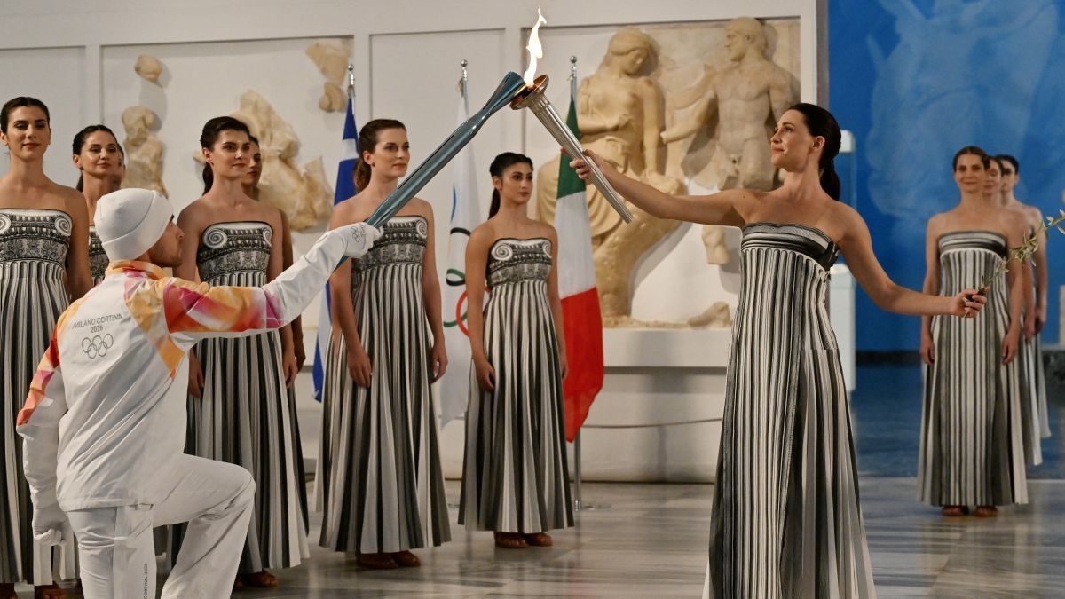 Milano-Kortina 2026-nın məşəl estafeti&nbsp;qədim Olimpiyadan başladı